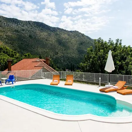 فيلة Five Bedroom With Private Pool & Sea View