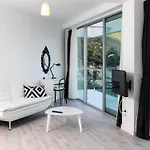 Five Bedroom With Private Pool & Sea View 빌라 자톤
