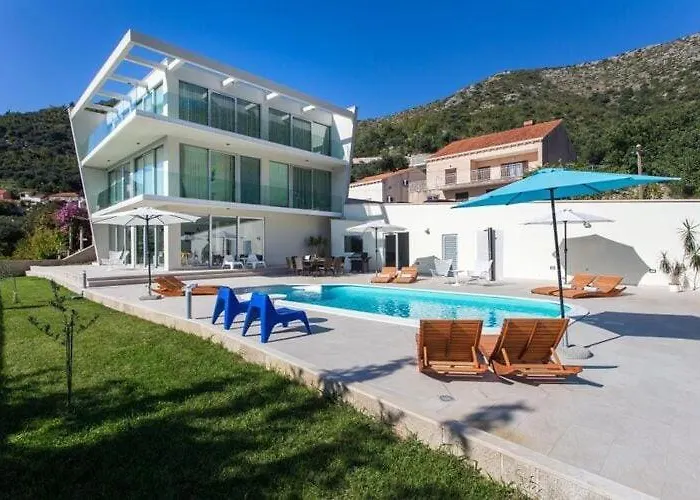 Five Bedroom With Private Pool & Sea View * Zaton (Dubrovnik-Neretva)