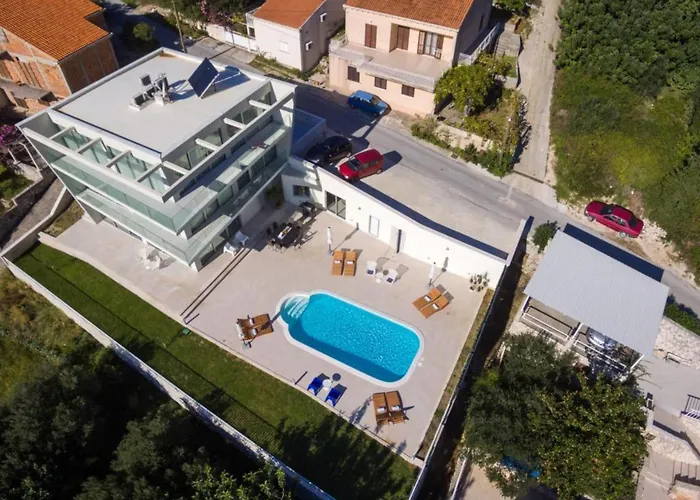 Willa Five Bedroom With Private Pool & Sea View Zaton (Dubrovnik-Neretva)